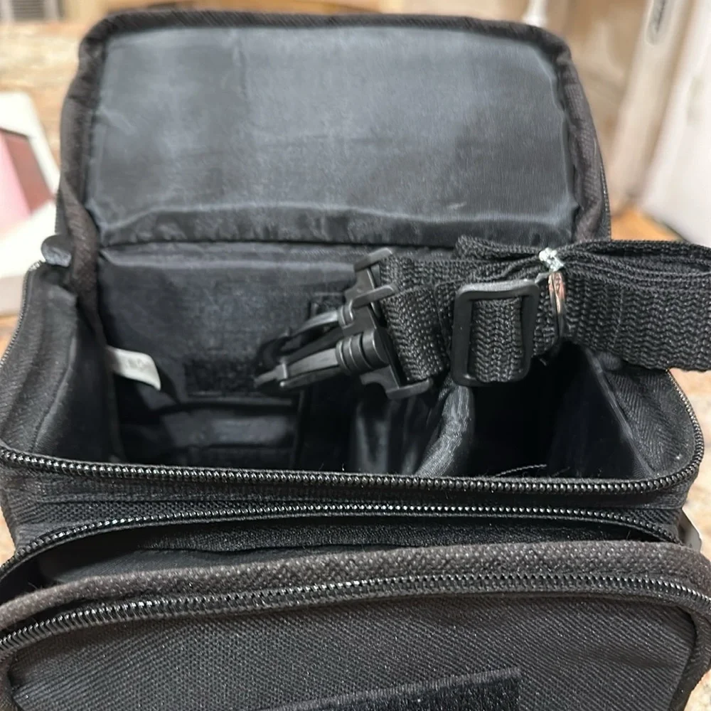 Vivitar New Camera Case L 6” Wide 3.5”High 4.5
